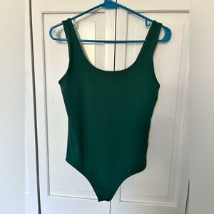 Emerald Green Size Small Scoop Neck Body Contour Bodysuit by EXPRESS